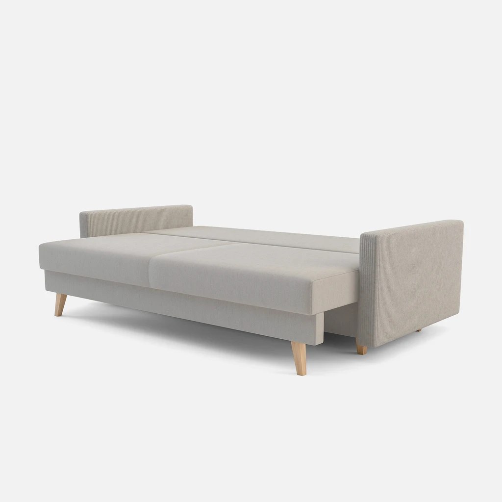 Trzyosobowa beżowa sofa